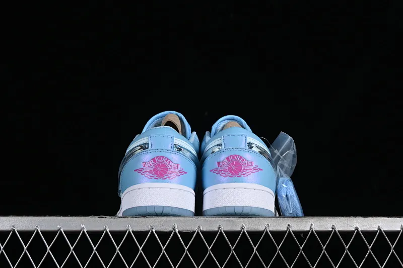 All categories Air Jordan Jordan series basketball shoes Air Jordan 1 Low Air Jordan 1 Low AJ1 Joe 1 black and green customized low-bang cultural casual sneakers FN7366-400